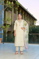 Women’s Cream Embroidered Roman Silk Kurta Pant Set with Floral Printed Chanderi Silk Dupatta