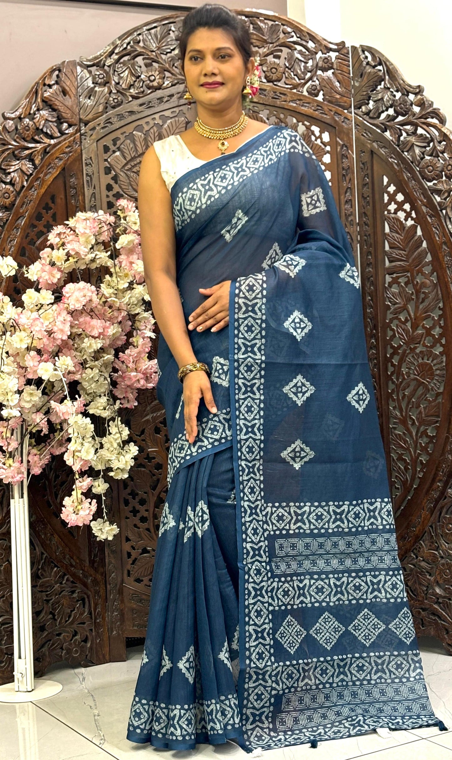 Linen silk cotton sarees with all over Batik Digital prints