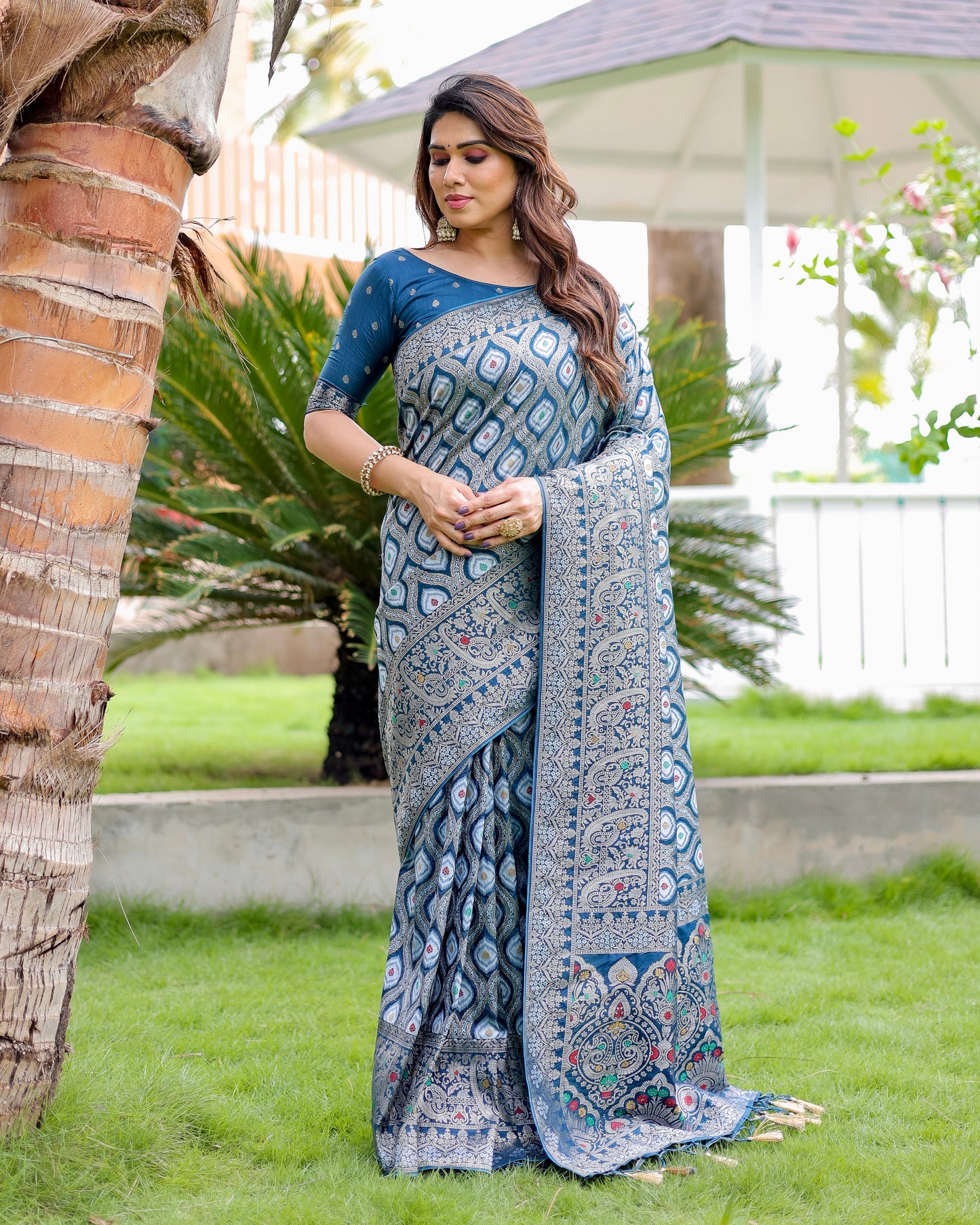 Blue Kanjivaram pattu With Beautiful Zari weaved Saree