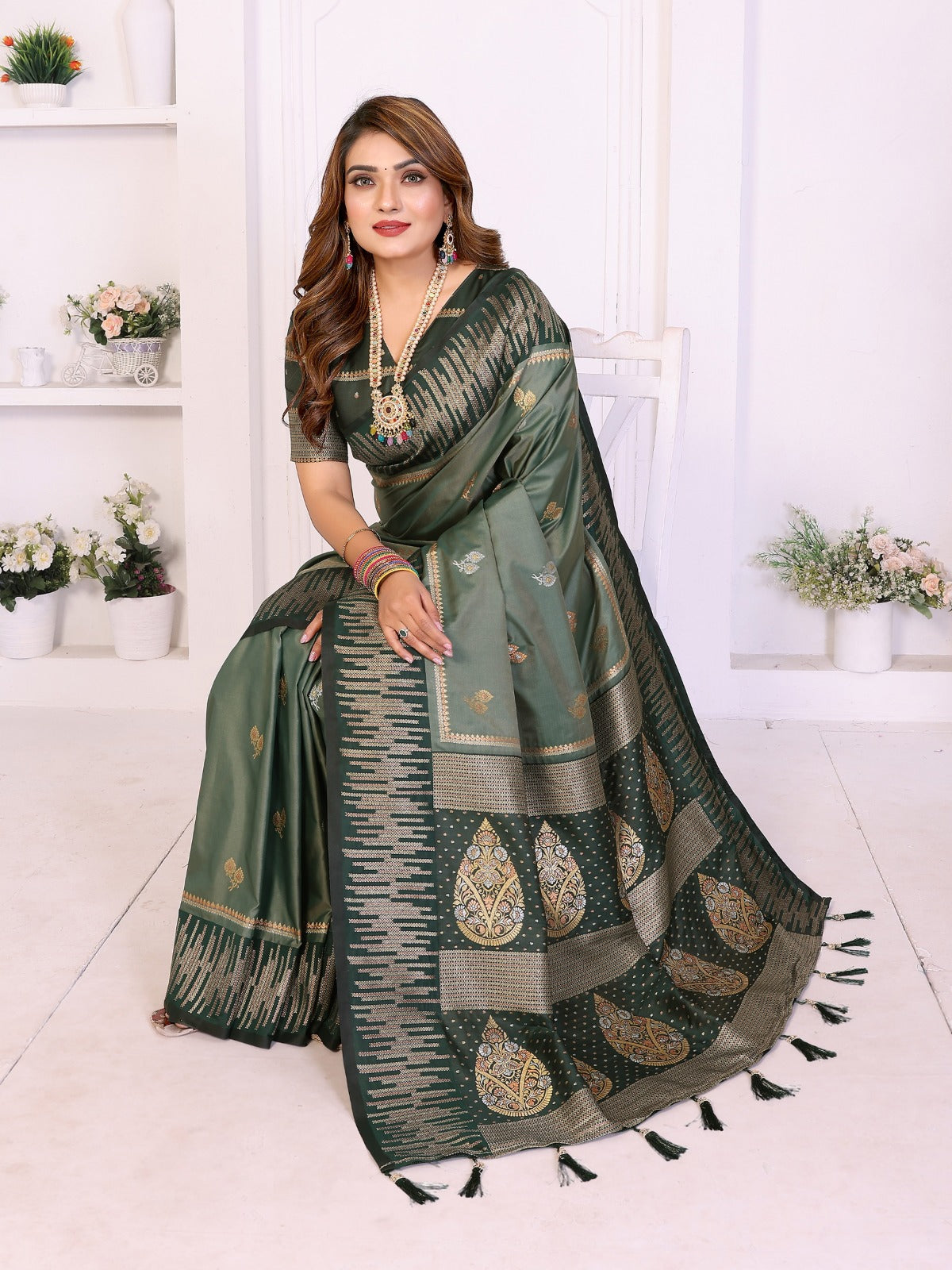 Premium Purple South Soft Silk Saree with Rich Zari Weaving Border & Heavy Pallu