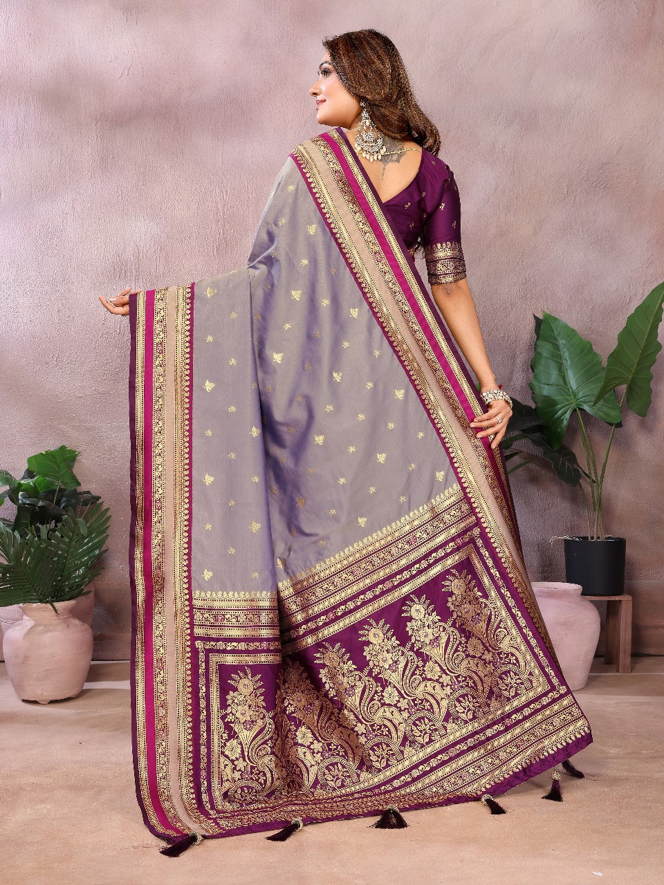 Pure Handloom Navy Blue & Red Kalamkari Silk Saree with Zari Woven Border & Pallu