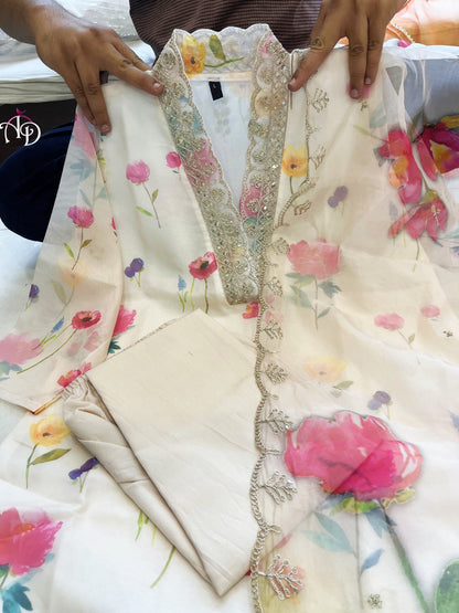 Heavy Organza Suit Set with Matching Pants and Embroidered Dupatta